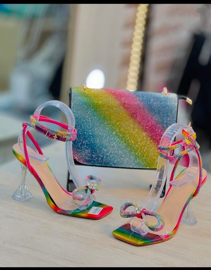 spectrum bow heels