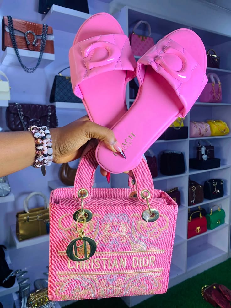 Pink statement set
