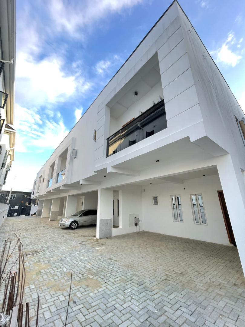 CONTEMPORARY 3 BED TERRACE DUPLEX