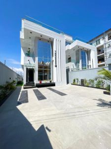 Superlatives finished 5 bed luxury home with gym,Cinema,Elevator, sword pool rooftop Tearrace