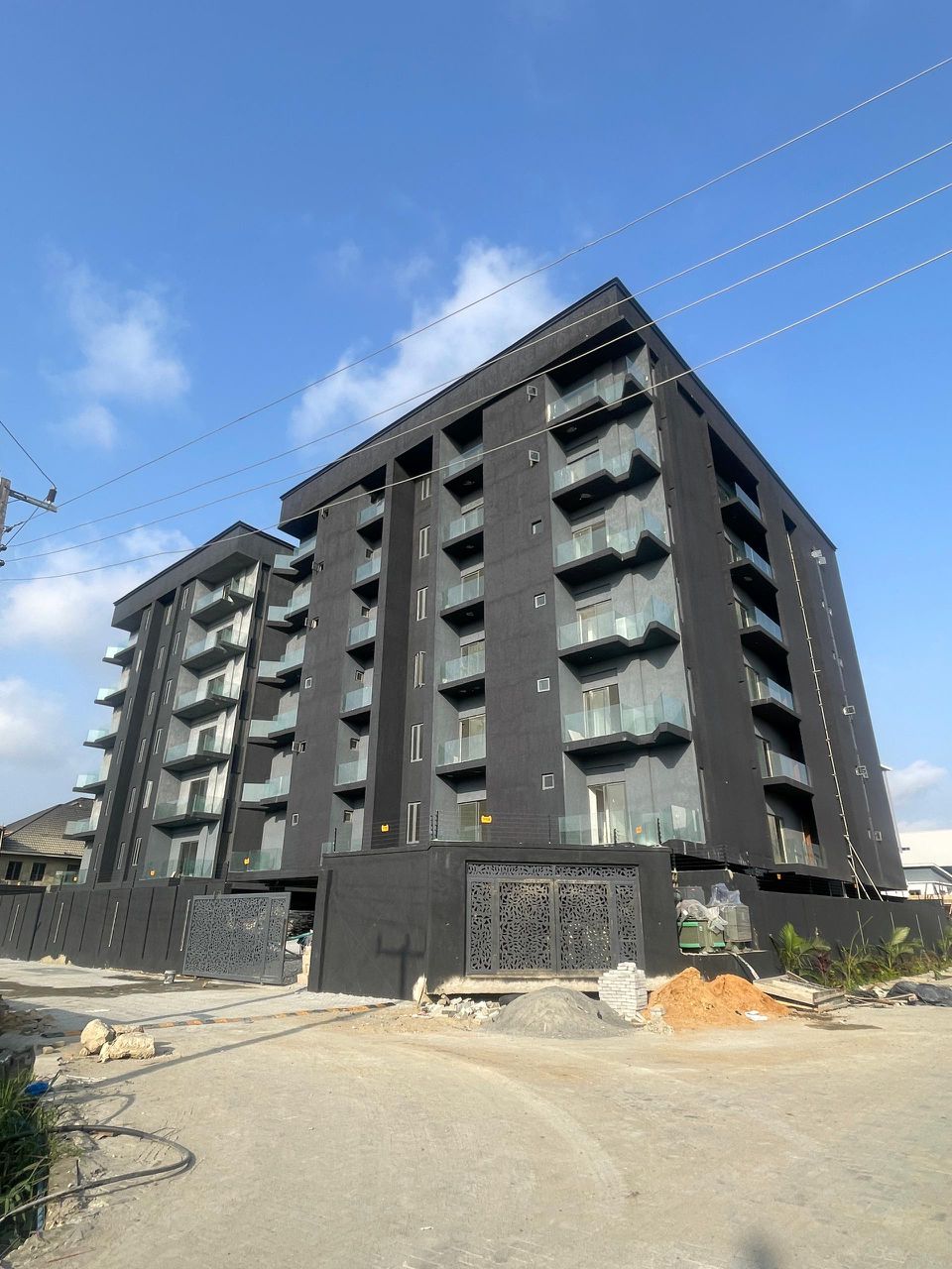 Amazingly  built 3 bed  Apartment with elevator, gym,swimming pool