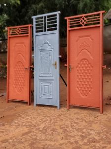 Luxury Automatic Wrought Iron Driveway Gate with Scrollwork Pattern