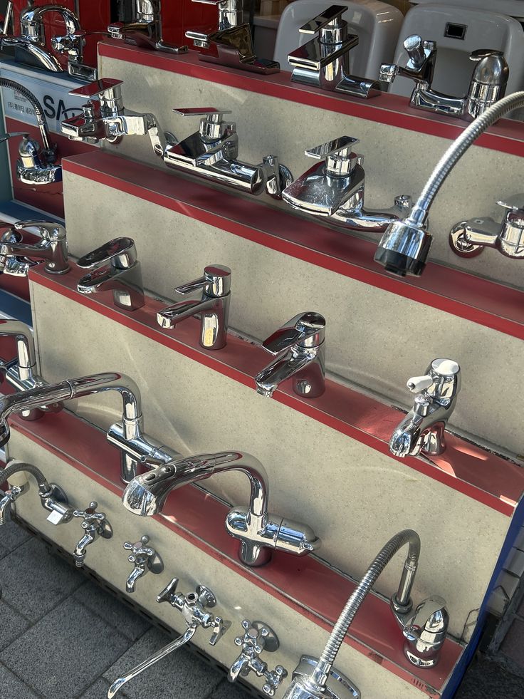 Plated Kitchen Faucet (Single Handle)