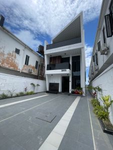 ⚜️**EXCLUSIVELY FINISHED 4 BED [LUXURY SMART HOME WITH, SWIMMING POOL AND BQ*⚜️