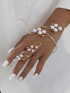 HENGSHENG Pearl Bracelet (Freshwater Baroque 5–6mm)