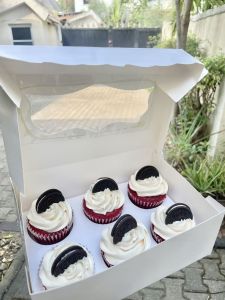 Red Velvet Oreo Cupcake Box (6 pieces)