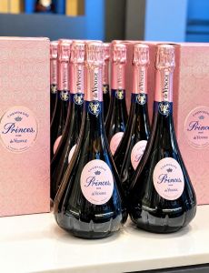 Princes Rosé Champagne de Venoge