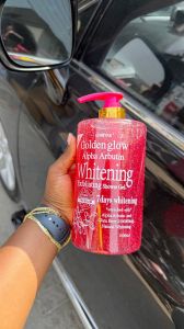 CHIMYKE Golden Glow Alpha Arbutin Exfoliating Shower Gel